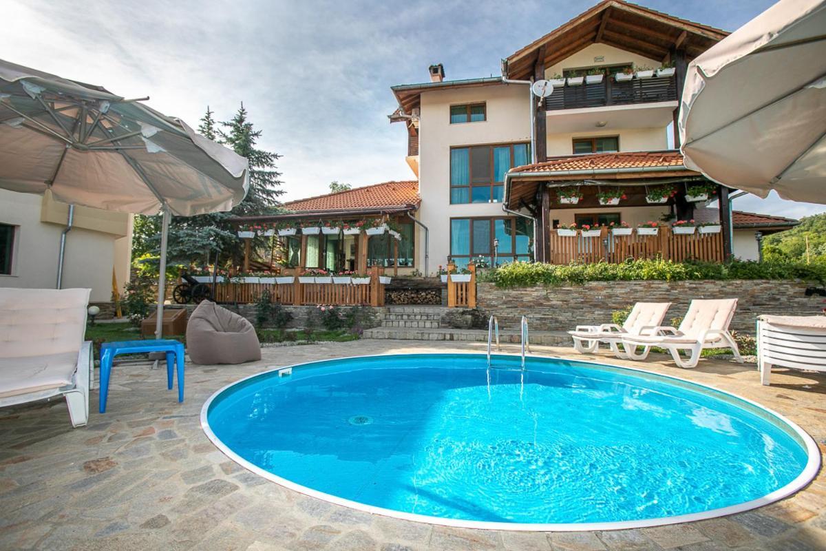 Vila Gardenia Gumoshtnik Екстериор снимка